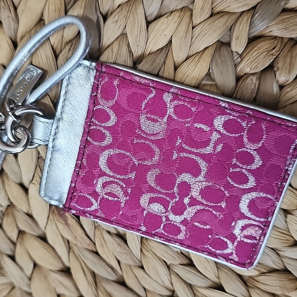 COACH ID Lanyard Pink & Silver - Picture 2 of 4